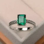 Chowtushkoni Dyuti Women's Ring - Image 4